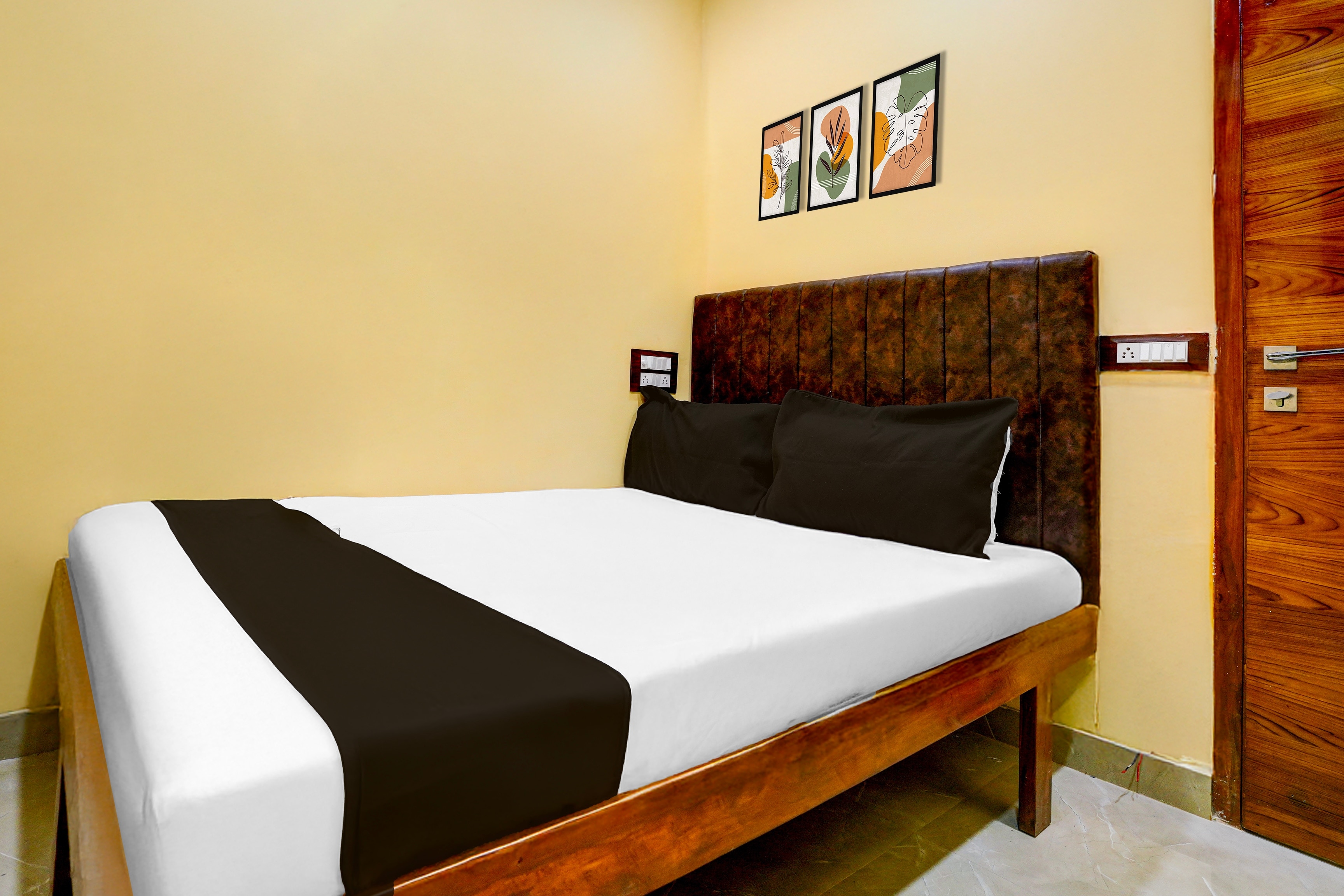 HOTEL O M.M RESIDENCY - Tap to explore photos