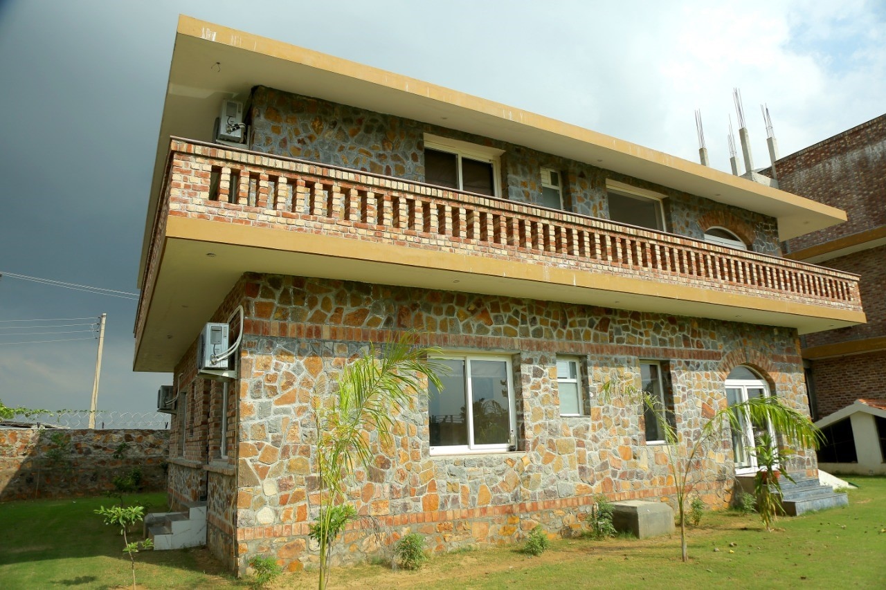 Kepler's Club Resort,Manesar - Tap to explore photos