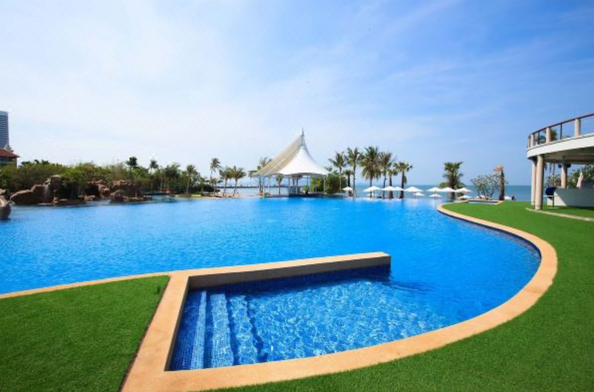 Movenpick Siam Na Jomtien Pattaya - Tap to explore photos