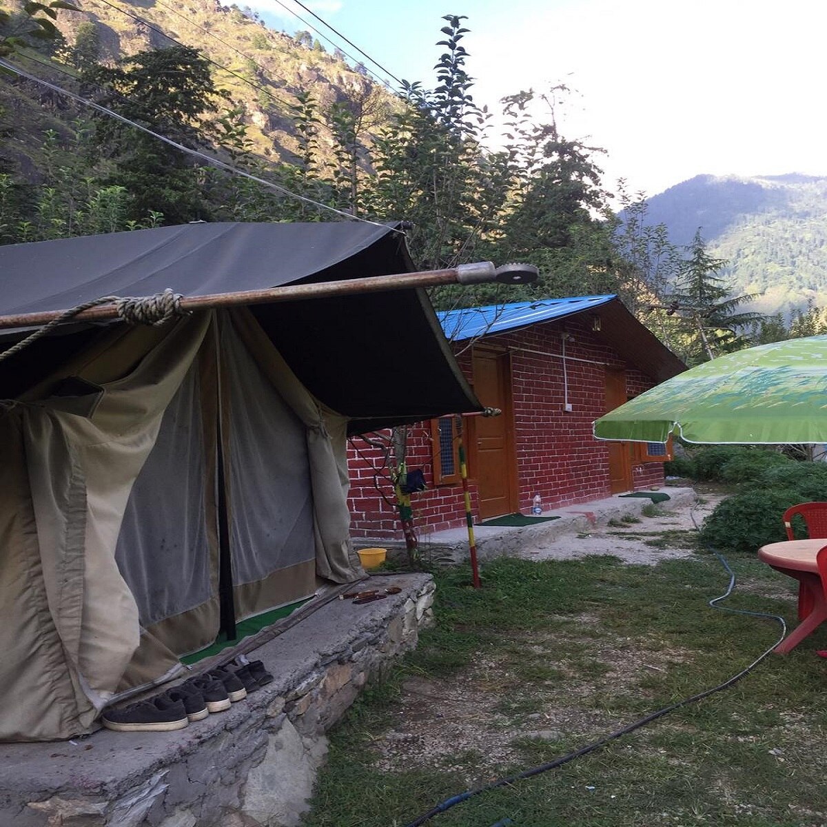 Apple Garden Camps and Cottages - Tap to explore photos