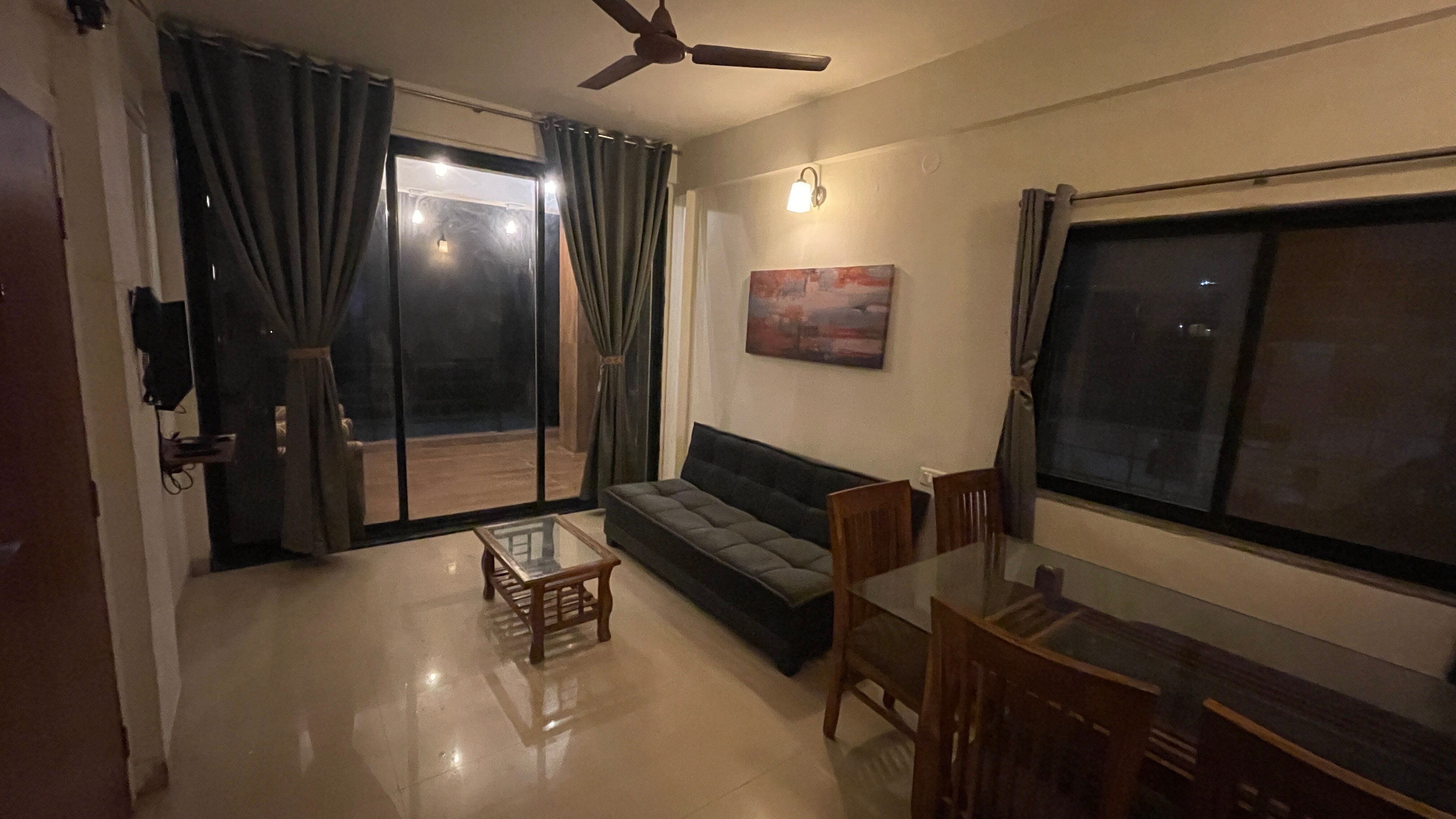 Belle-Vue Holiday Homes Room 21 - Tap to explore photos