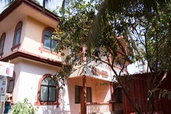 2bk wi fi inverter parking nr Baga Beach Goa, Goa