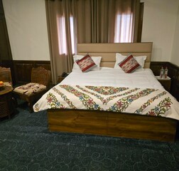 600 Double room
