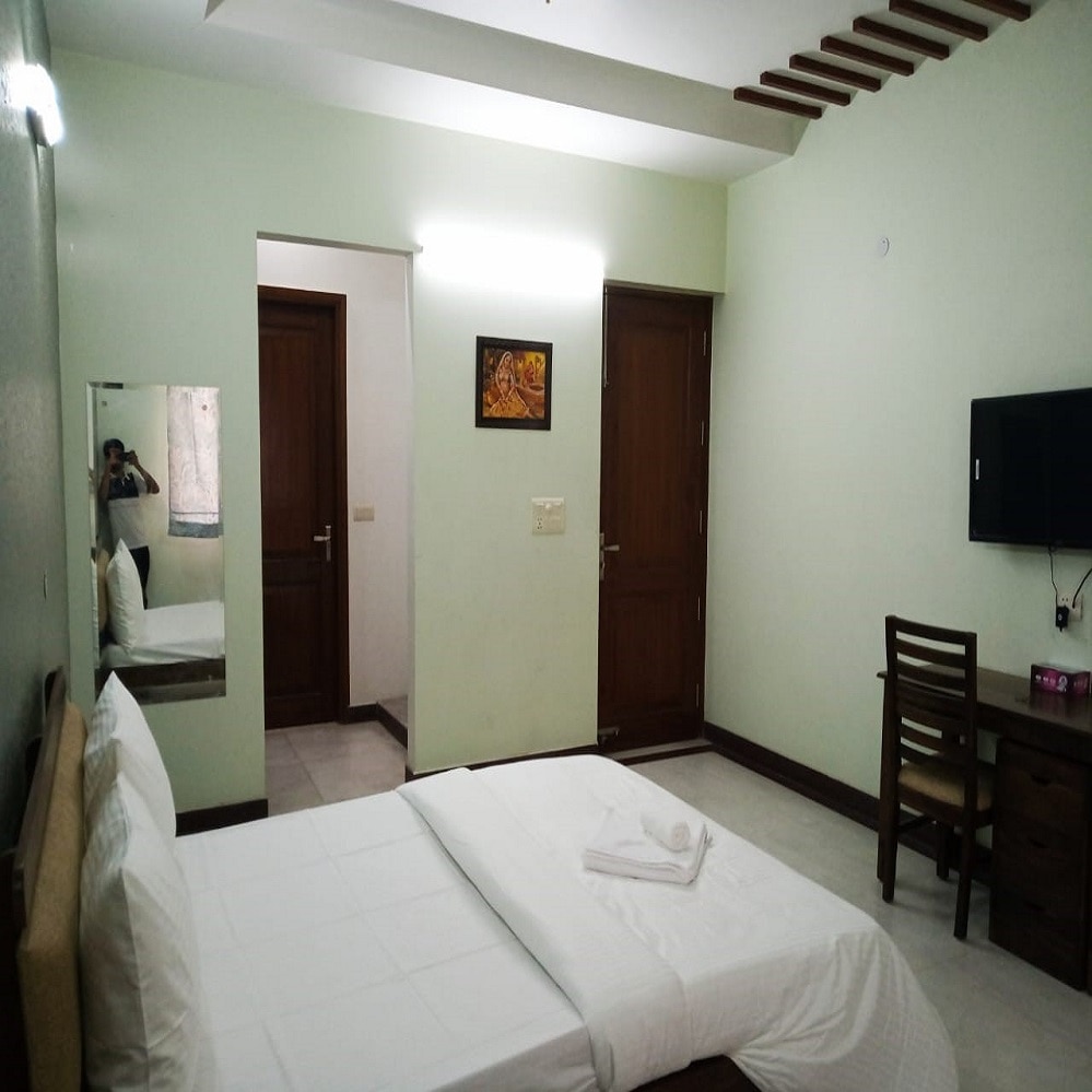 Gautam Guest House - Tap to explore photos