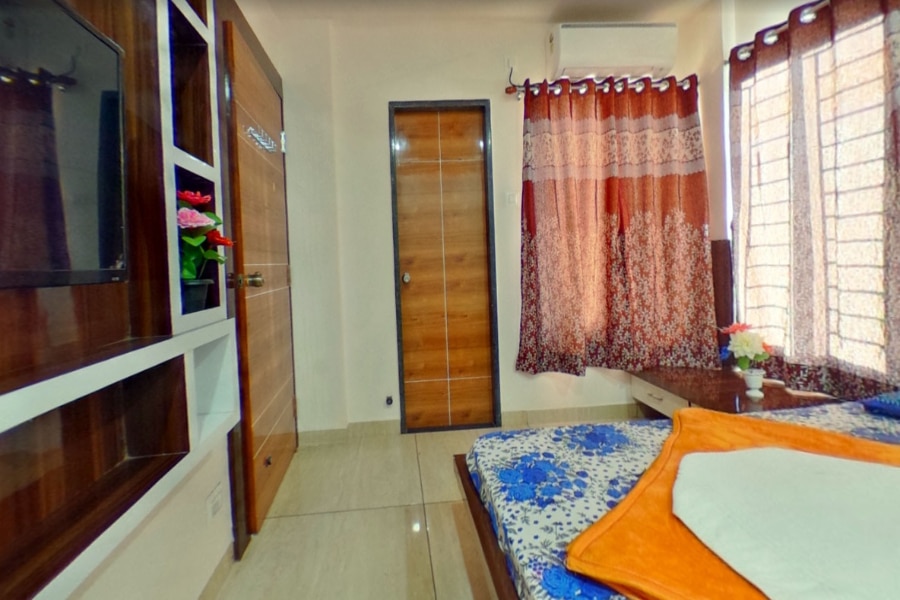 Deluxe AC Room 1