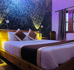 Non Lake View Deluxe Room on First Floor