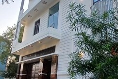 Shree Ramest Palace, Ayodhya