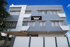 Townhouse ISBT Guwahati Formerly The Pinnacle Inn, Guwahati
