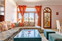 NOIDA,1BHK,2F,TERRACE, PARKING,LIVING ROOM,WIF,I,TV, Noida