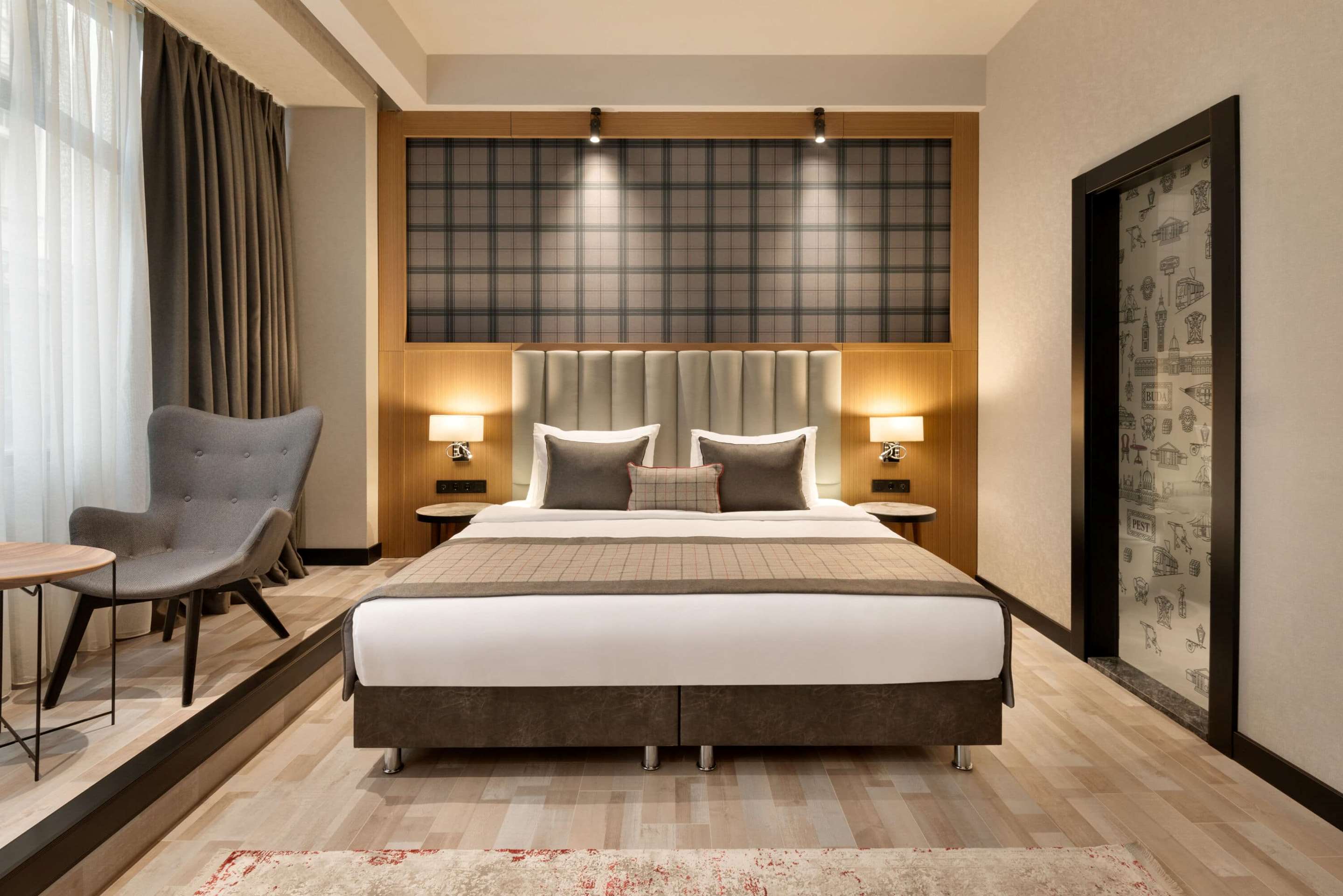 Ramada by Wyndham Budapest City Center - Tap to explore photos