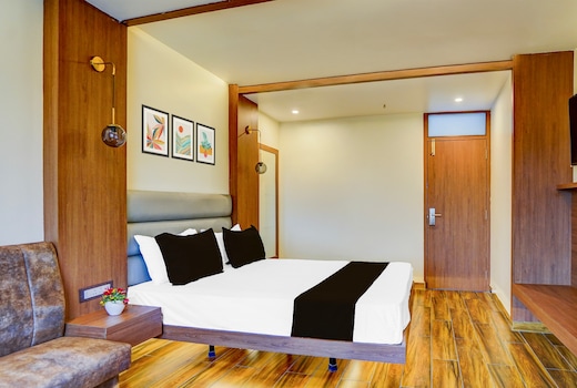 Townhouse Zero Mile Gandhi Setu Formerly Classic Court