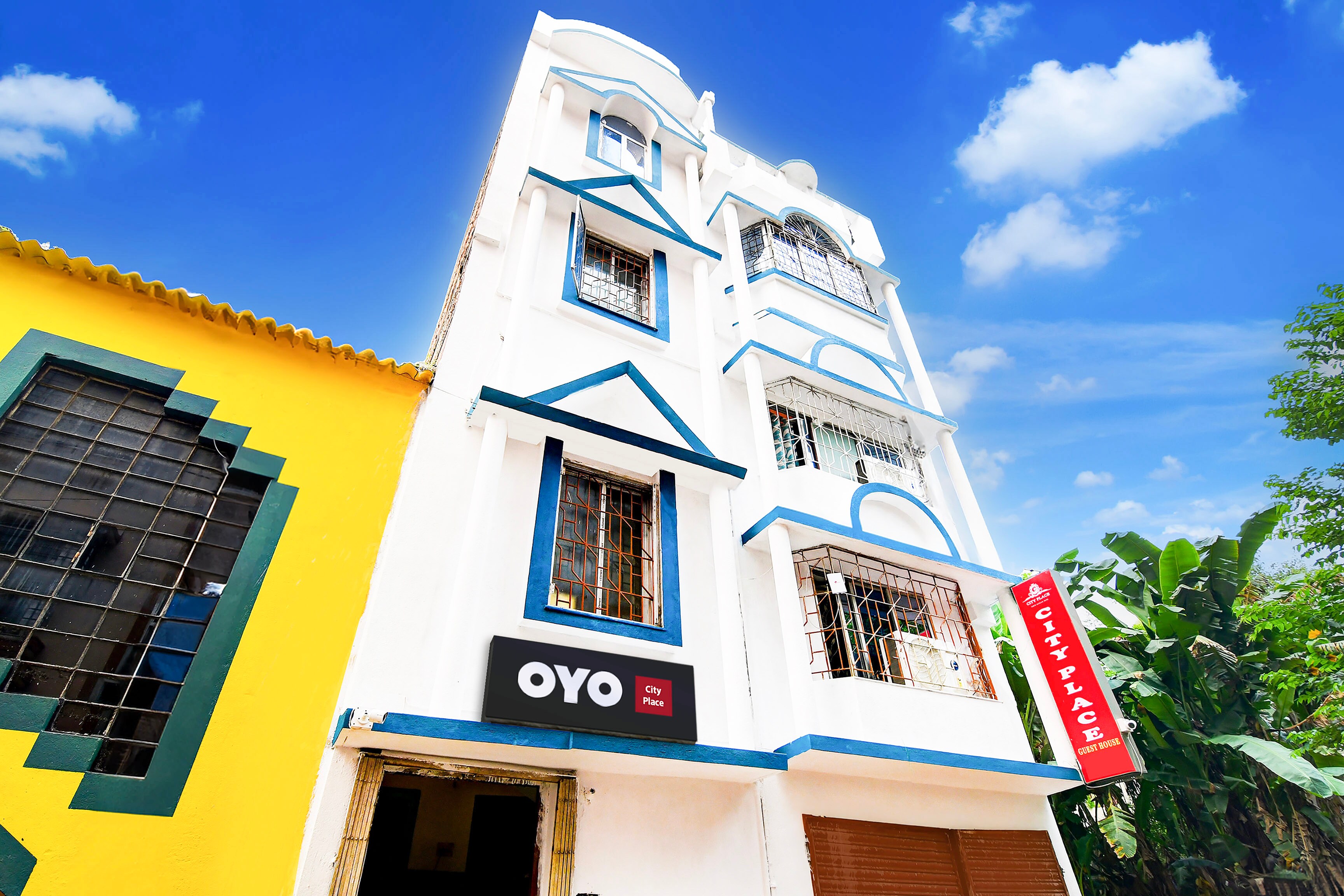Hotel O CITY PLACE - Tap to explore photos