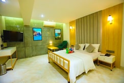 Captain Lodge, Baramati