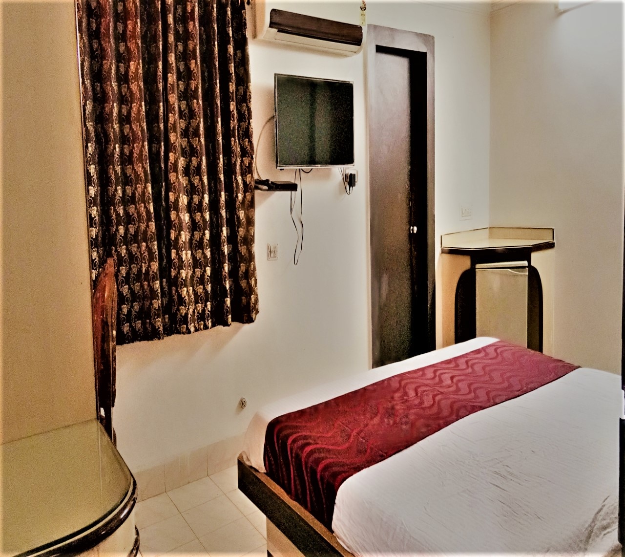 Hotel JK Raj - Tap to explore photos