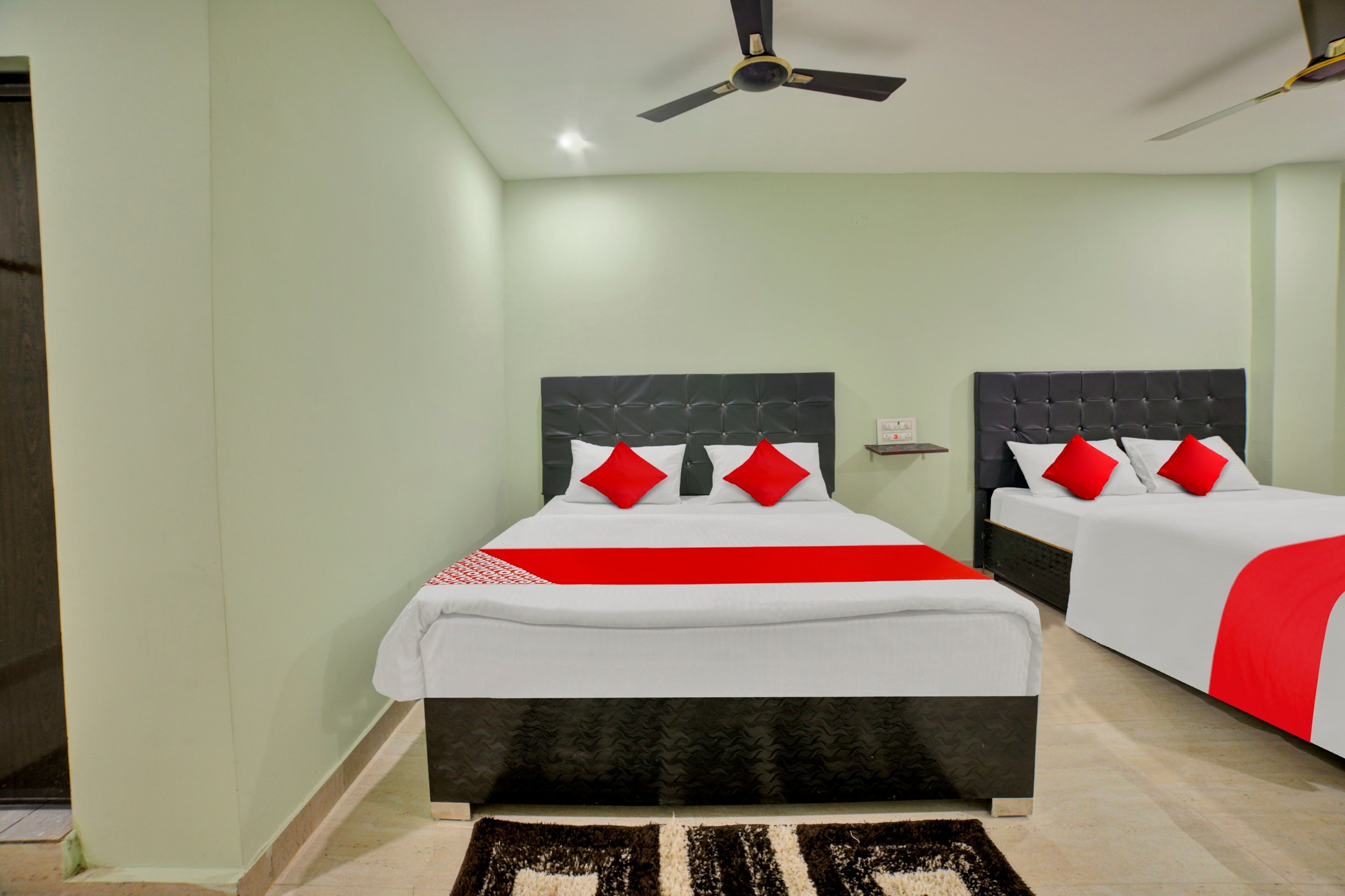 SPOT ON Sri Datta Grand Inn - Tap to explore photos