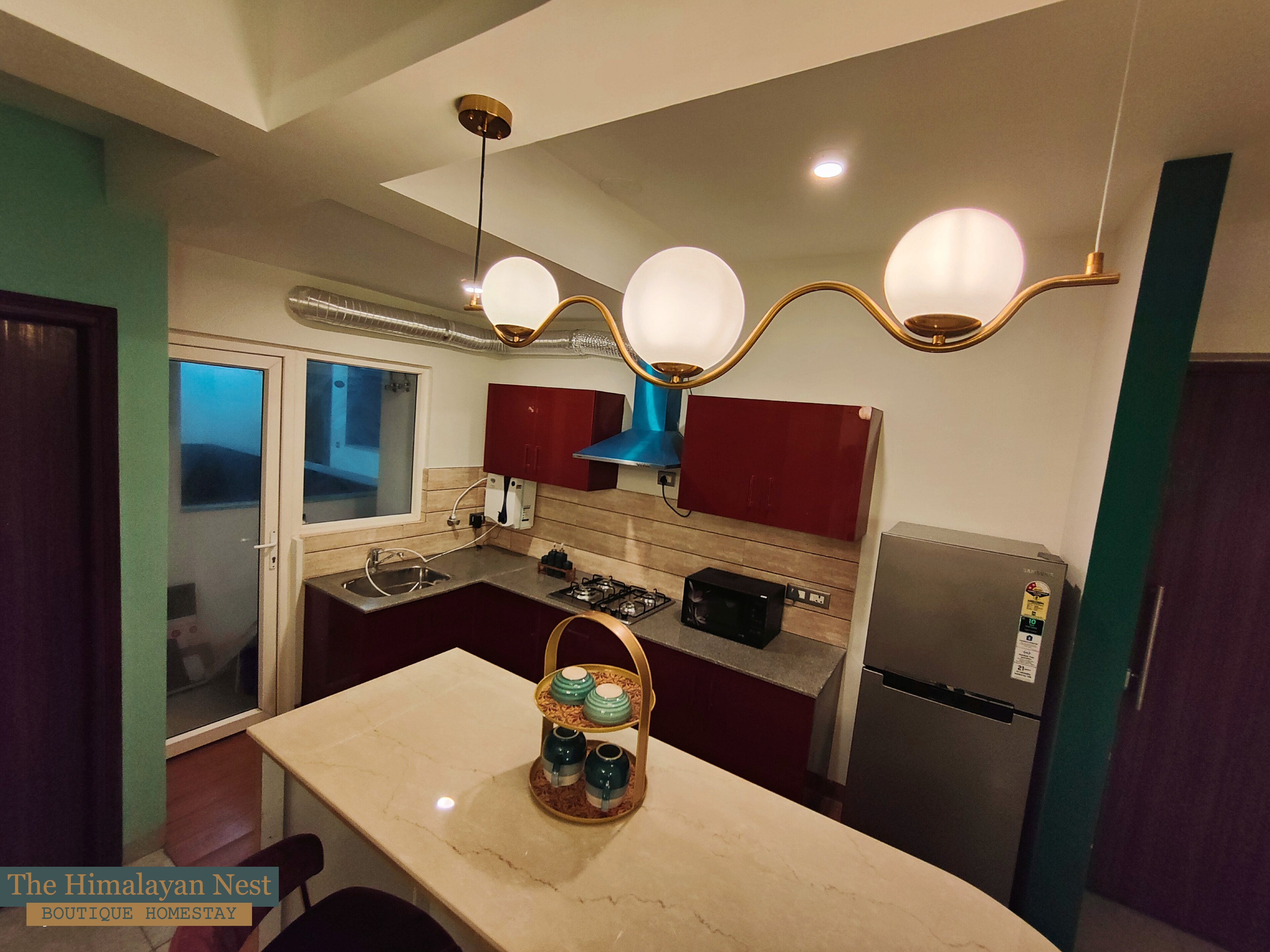 Himalayan Nest: Luxury Apartment on Dehradun Mussoorie road - Tap to explore photos