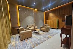 Ramada Encore Kochi Kalamassery, Cochin