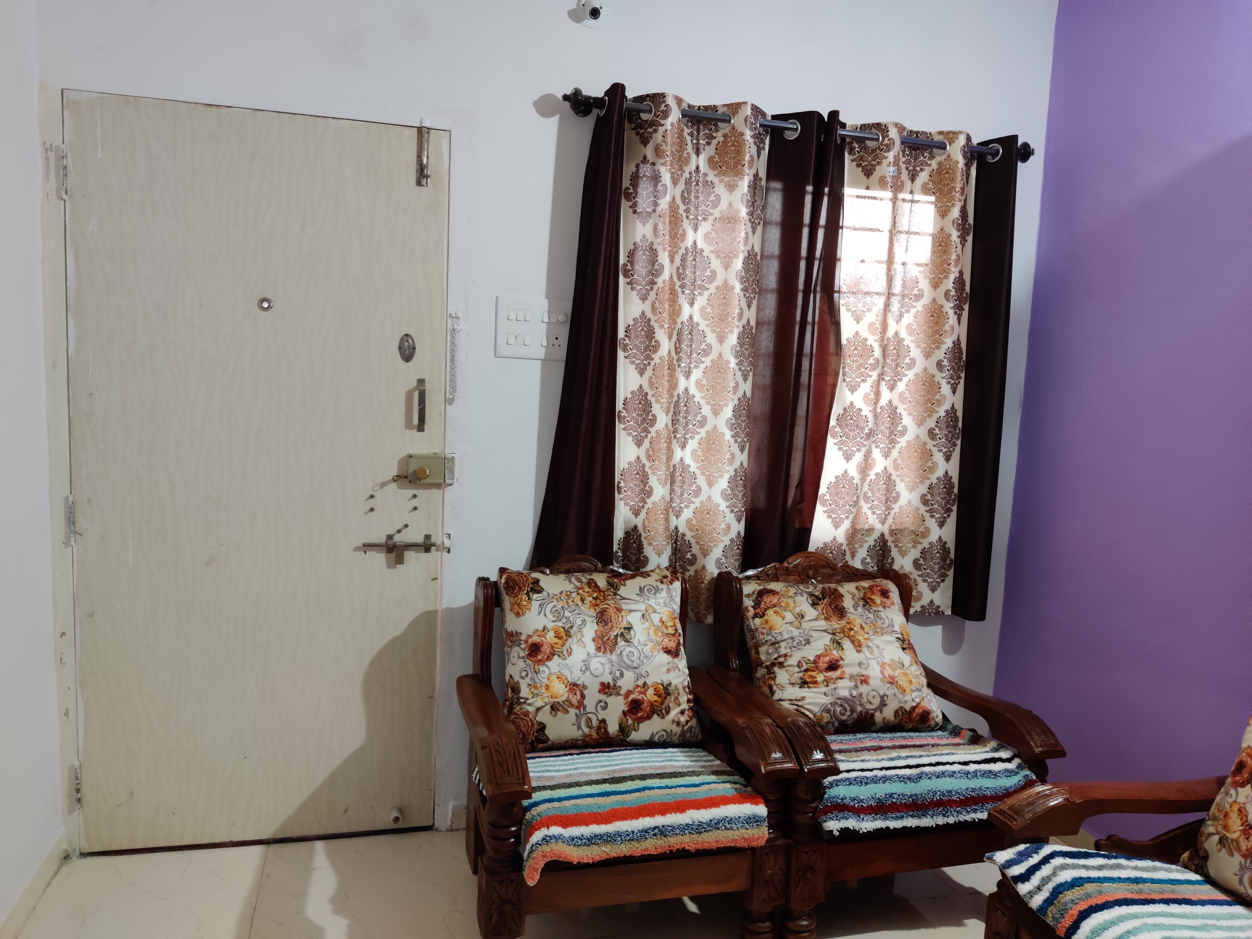 Independent 2BHK Bunglow Row House - Tap to explore photos