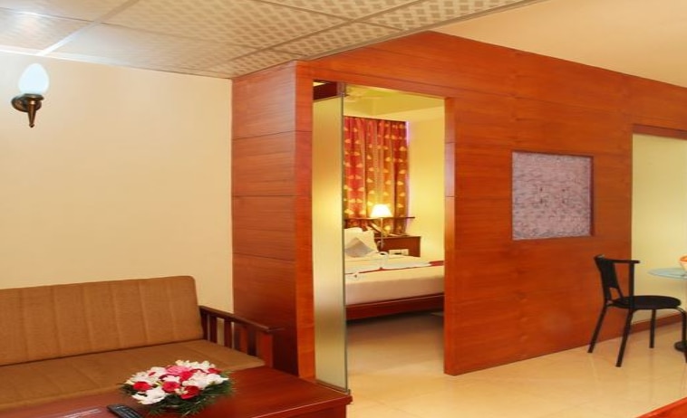 Hotel Kottaram Residency - Tap to explore photos