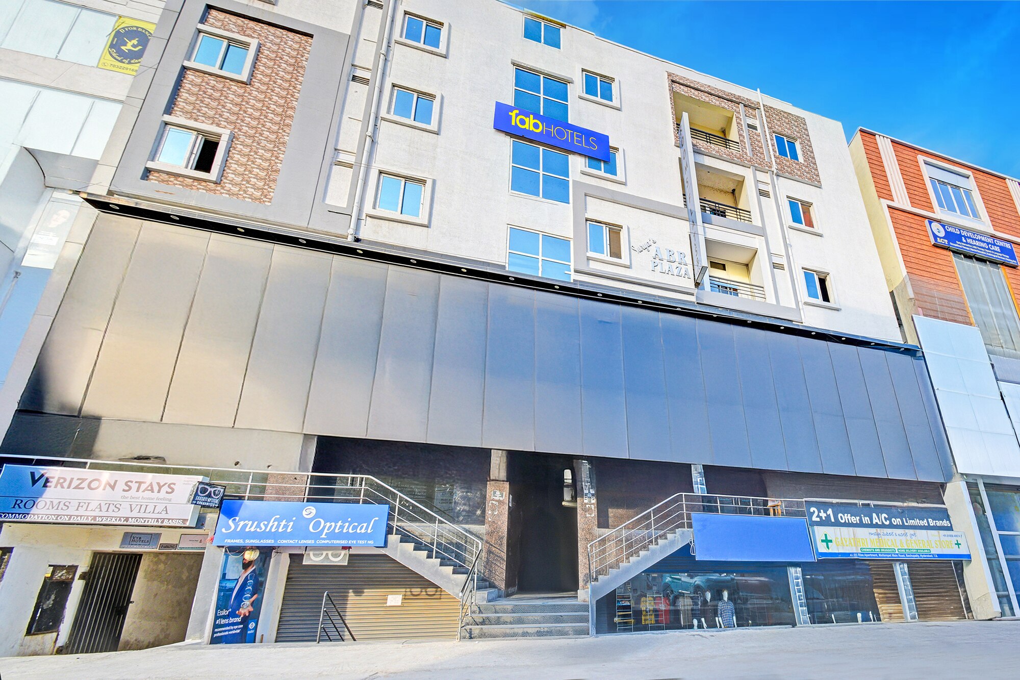 Fabhotel Verizon Stays- Nr NARAYANA IIT JEE COLLEGE FOR GIRLS, MALLAMPET - Tap to explore photos
