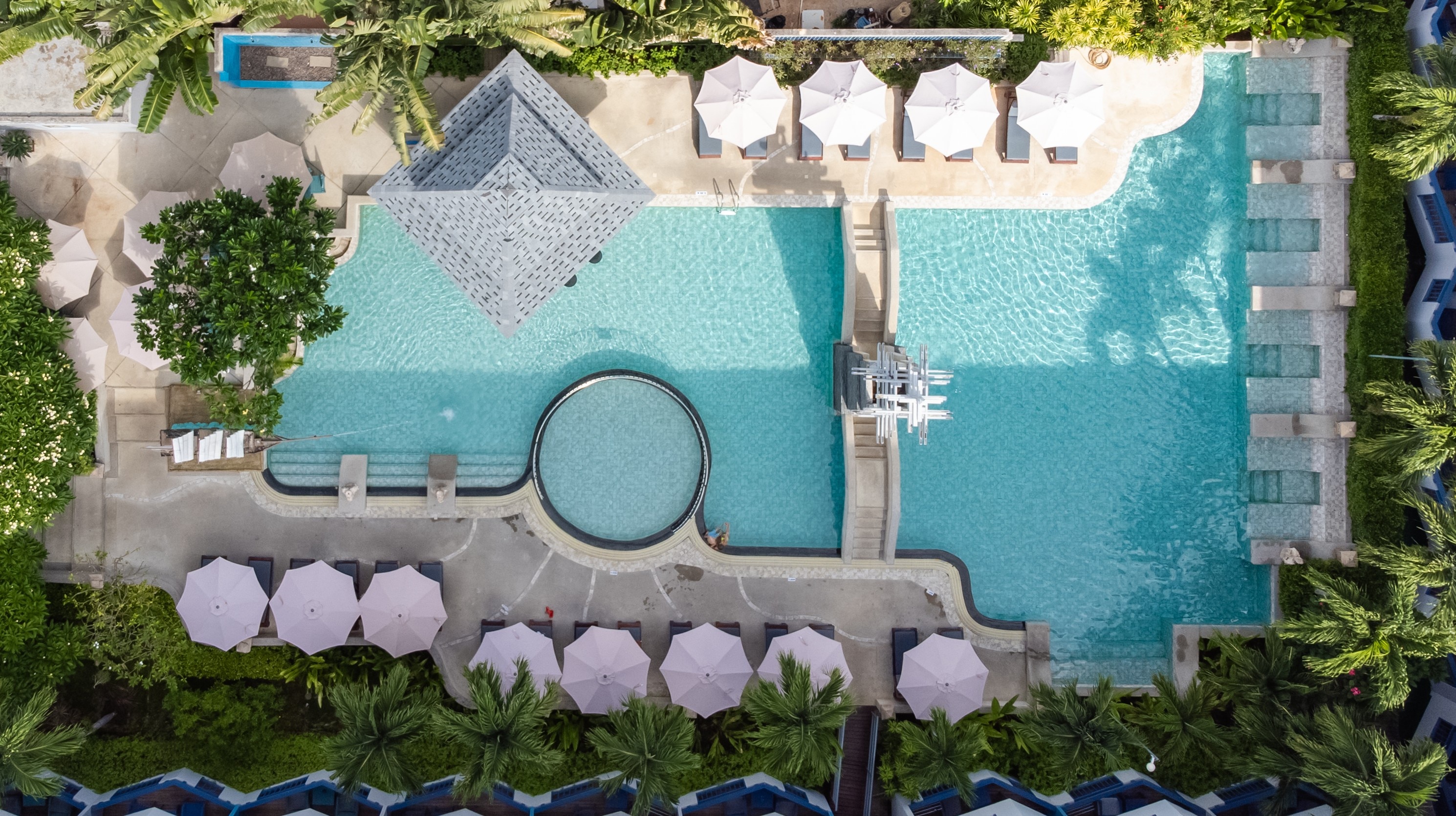 Phuket Island View Hotel - Tap to explore photos