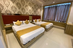 Hotel BKC Crown - Near Trade Centre, Visa Consulate, Mumbai