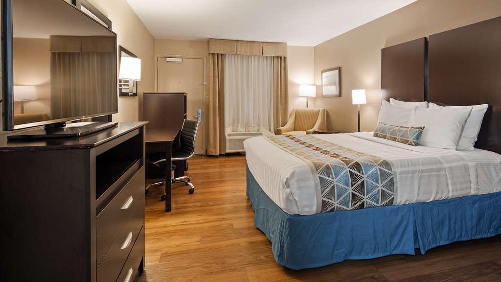 Best Western Annapolis - Tap to explore photos