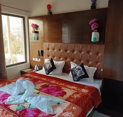 Deluxe with double bed
