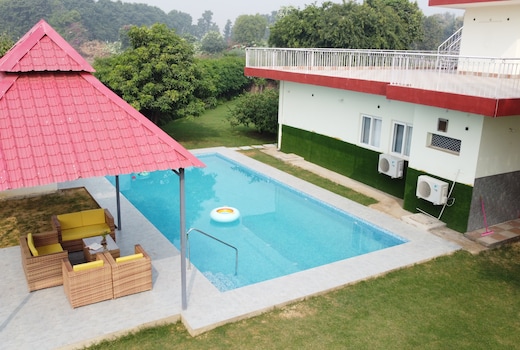 Alaya Stays 4BHK Farmhouse with Pvt Pool & Garden | Manesar