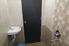 Hotel Veera Palace, Kopargaon