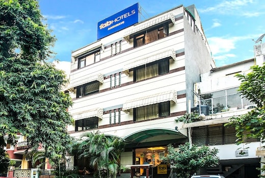FabHotel Aashraye