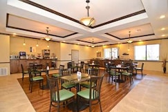 Best Western Plus Emory At Lake Fork Inn & Suites, Rains