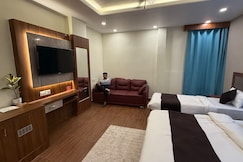 Hotel Bond Well (500m from Railway station), Alwar