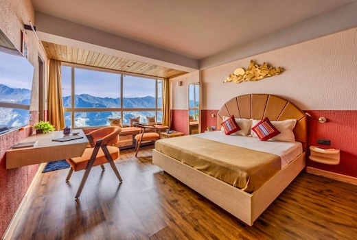 Himalayan Hues | Serene with Kanchenjunga Views