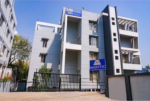 FabHotel Majestic Luxurious - Nr. Rajaram Bhiku Pathare Stadium
