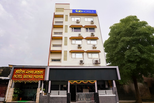 FabHotel Ratna Mahal
