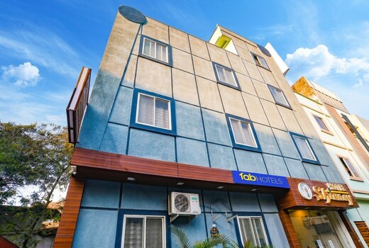 FabHotel Shivay