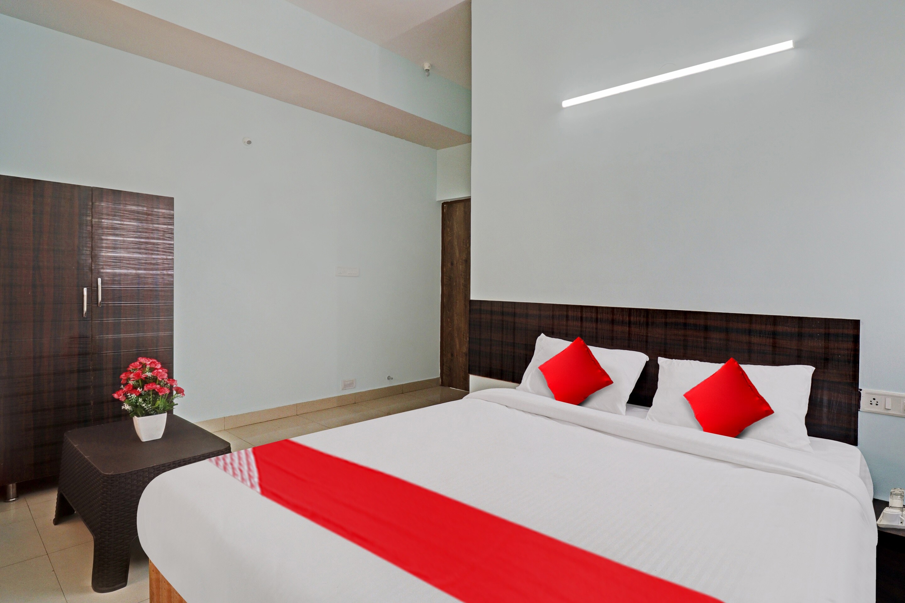 Hotel O Karanji Comforts - Tap to explore photos