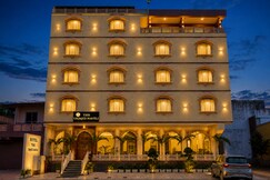 The Ummed Haveli - Hotel Jaipur Airport, Jaipur