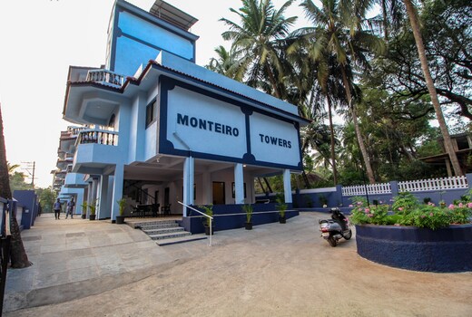 Monteiro Apartments