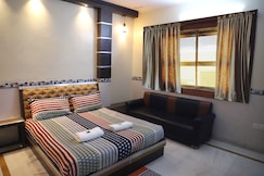 Traditional Inn, Delhi