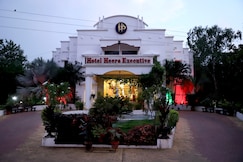Hotel Heera Executive, Dhule