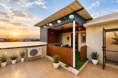 Cozy 1BHK Penthouse   Prime Location, Indore