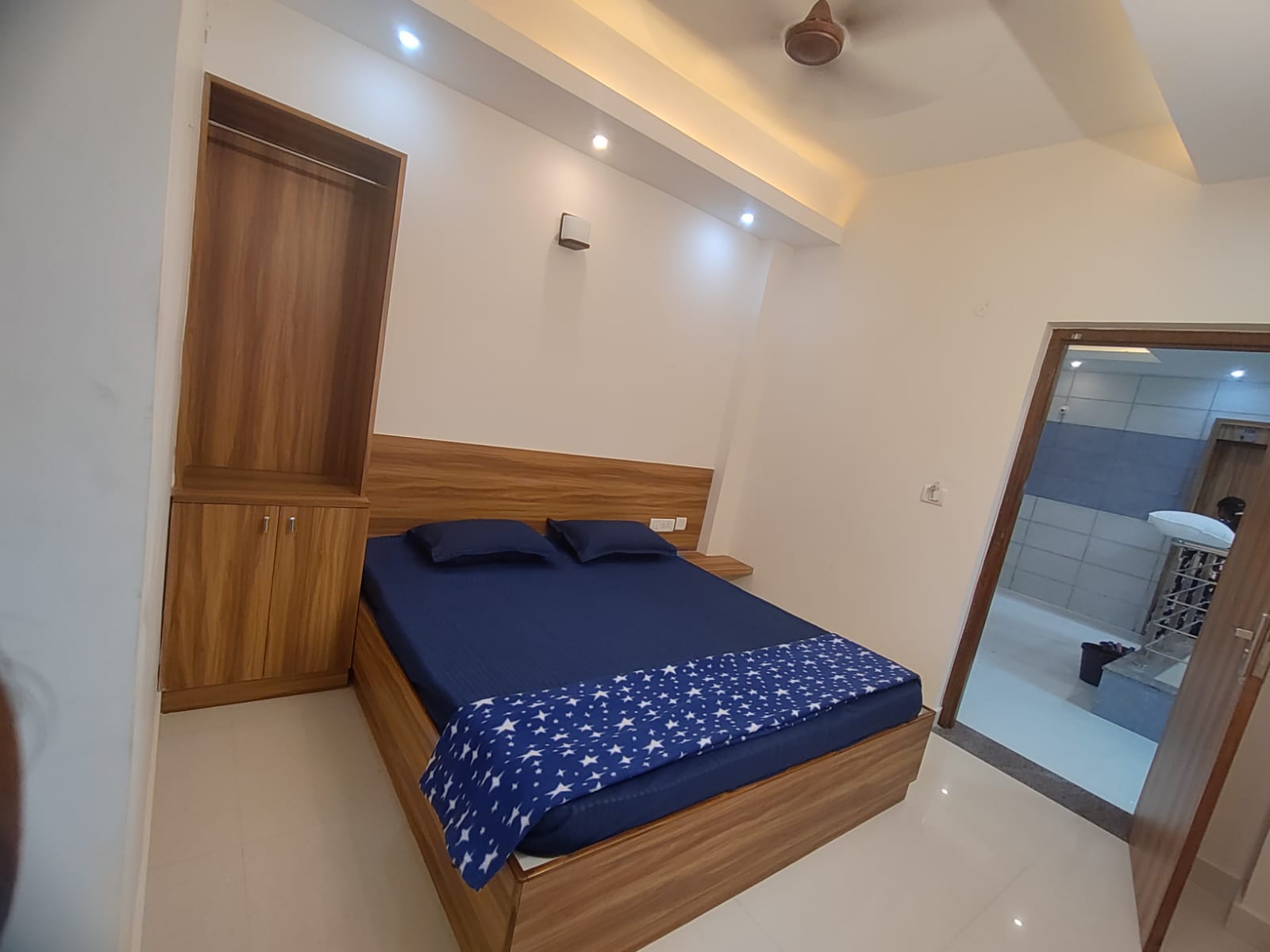 Shree Skantha's Inn - Tap to explore photos