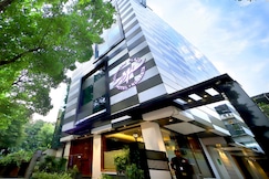 Southern Plaza, Kolkata