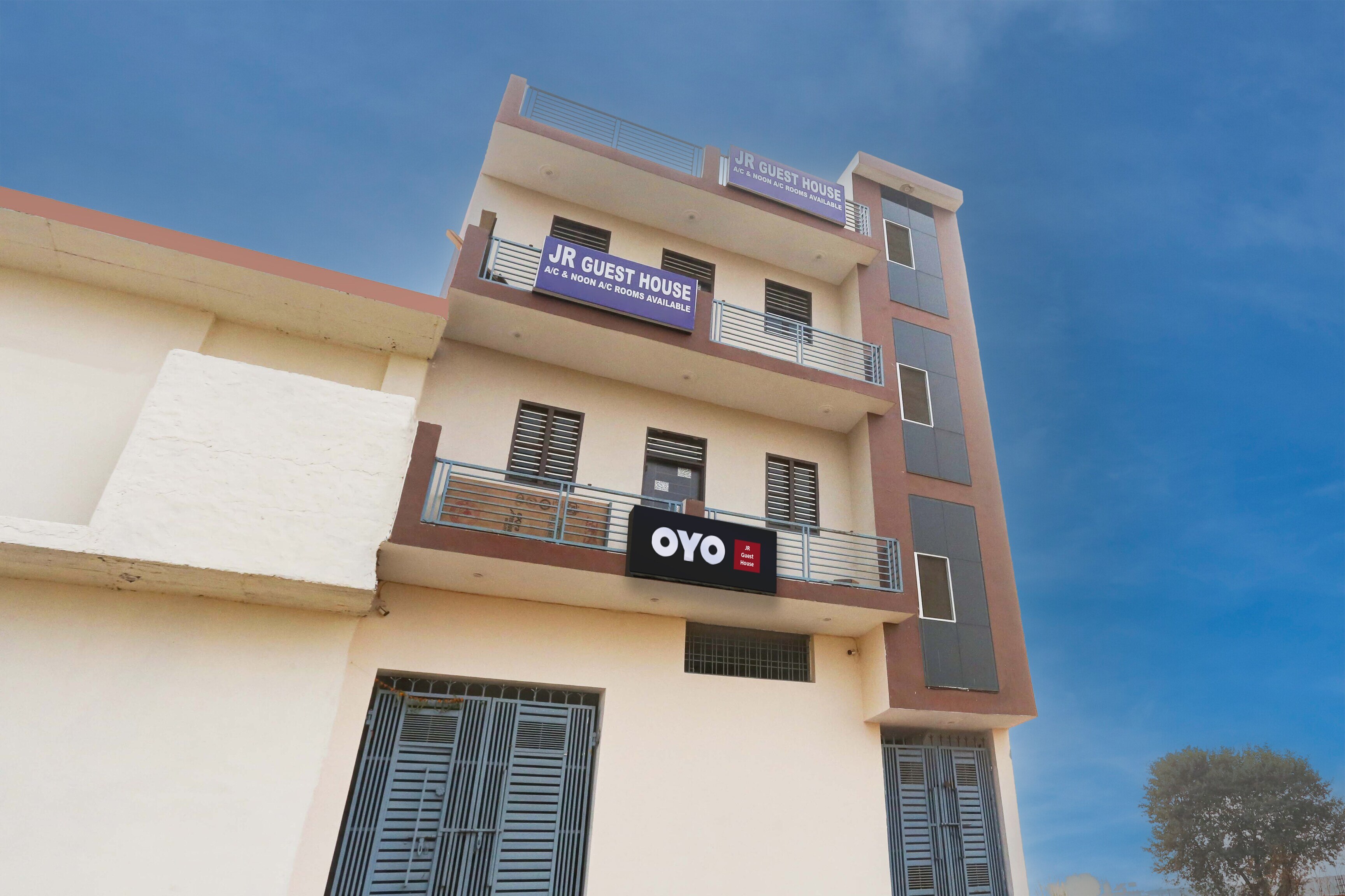 Hotel O JR GUEST HOUSE - Tap to explore photos