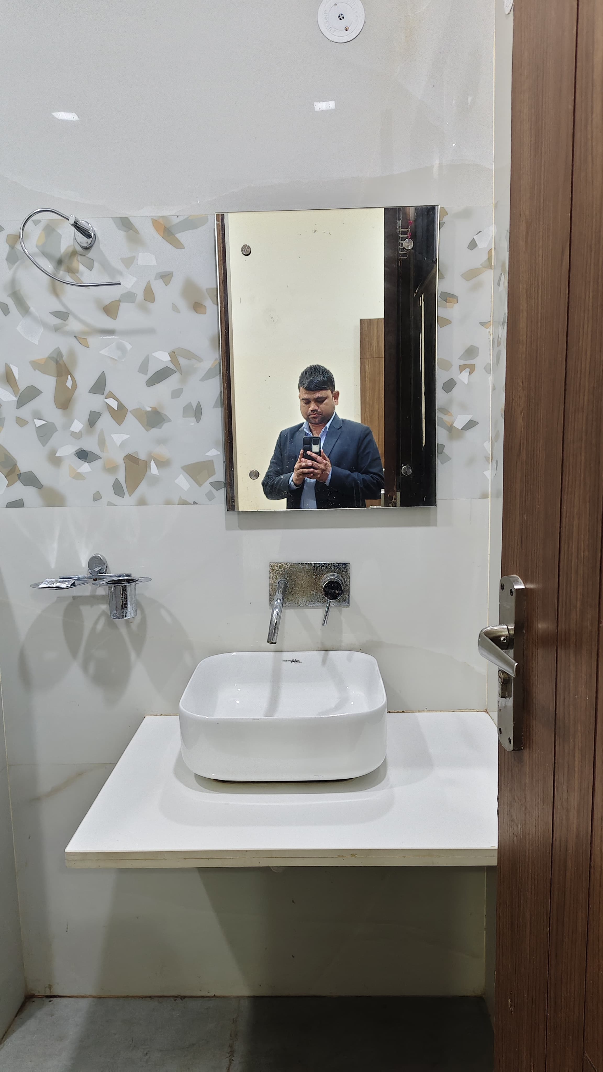 RJ PALACE HOMESTAY AGRA - Tap to explore photos
