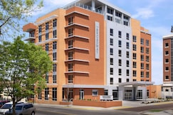 The Broadway Columbia - a DoubleTree by Hilton, Cooper