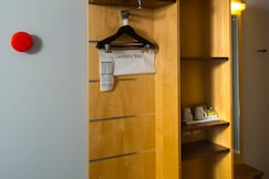 Holiday Inn Express London-Epsom Downs, Surrey