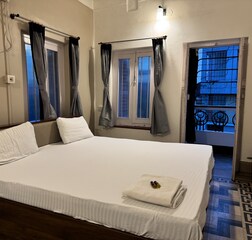 1BHK Studio ( 3rd Floor, No Lift)